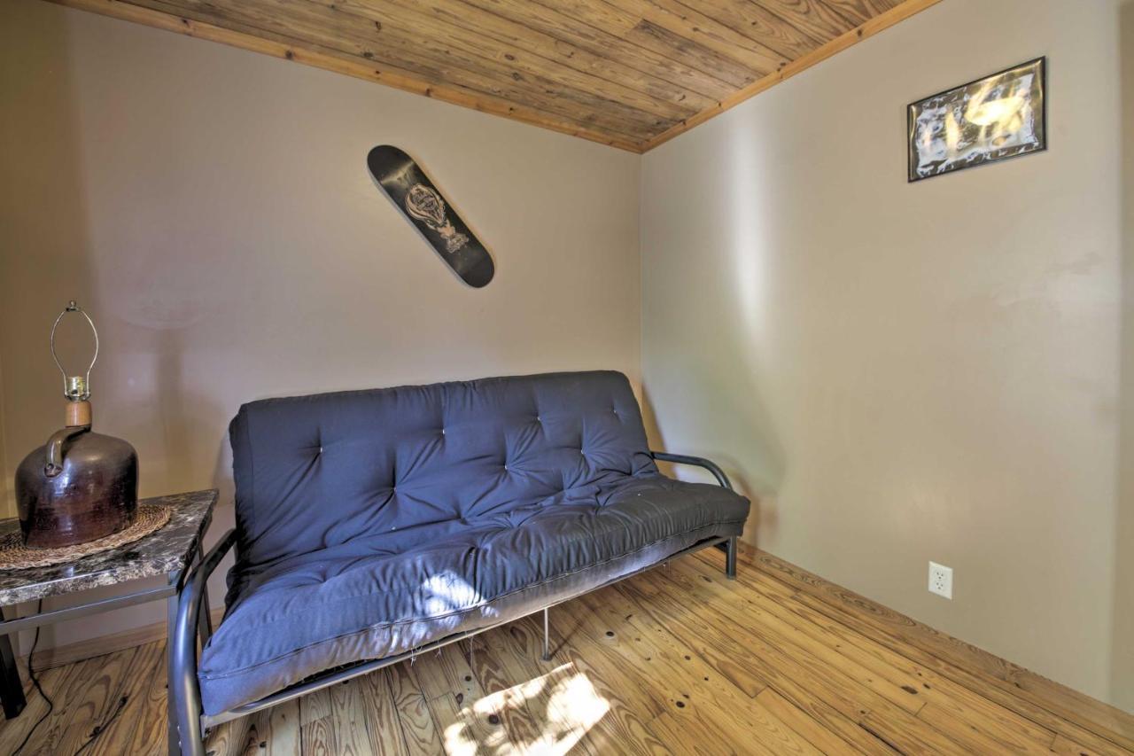 Pet-Friendly Cottage With Fire Pit - 3 Mi To Siu! Carbondale Kültér fotó